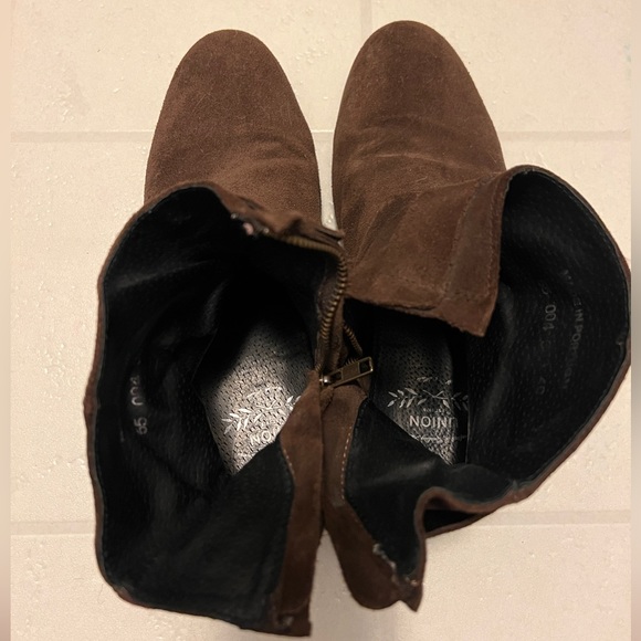 (Made in Portugal) Union Chelsea Buckle Boots - Picture 4 of 4